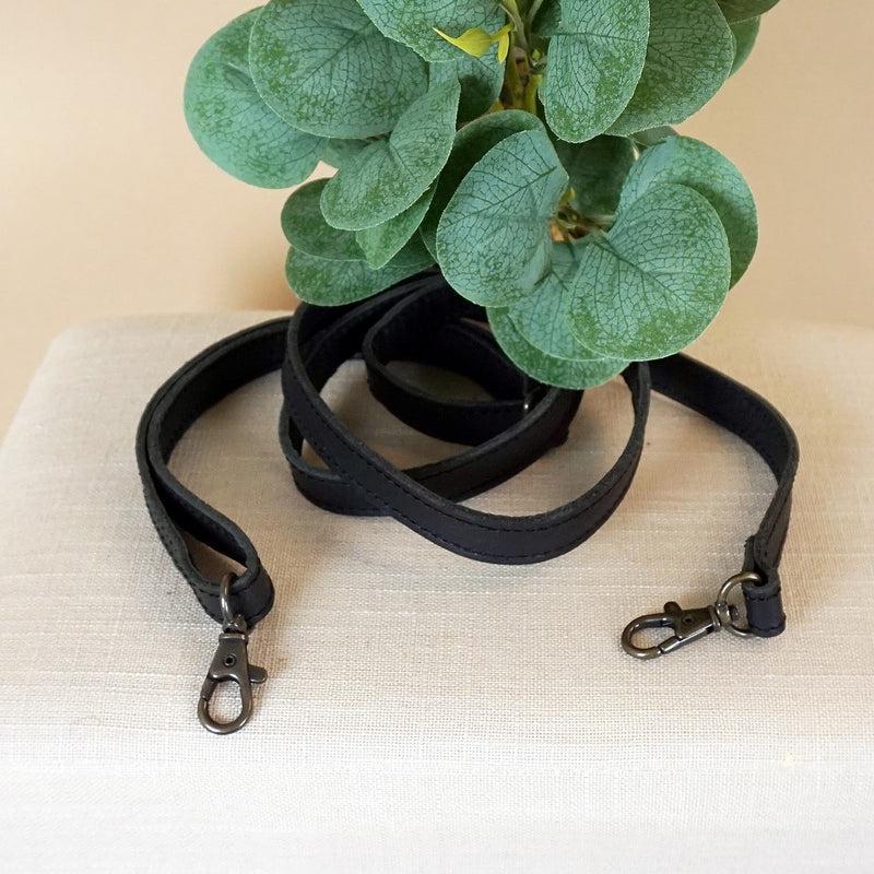 Leconi schmaler Trageriemen Schultergurt Leder 1,6cm x 150cm schwarz LEC-R8 JETZT KAUFEN