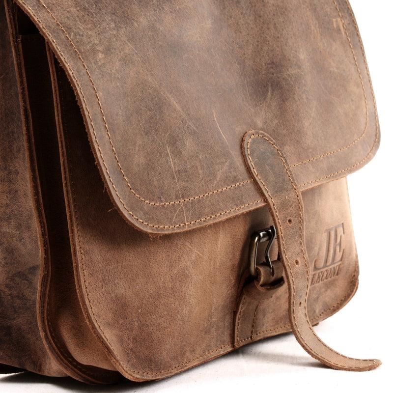 Leconi Umhängetasche Schultertasche Freizeittasche Büffelleder klein vintage braun LE3061 Saisonschlussverkauf