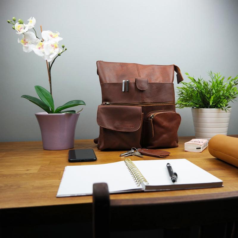 Leconi Umhängetasche Schultertasche Damen Herren Used Look Leder braun LE3011 Wochenangebot