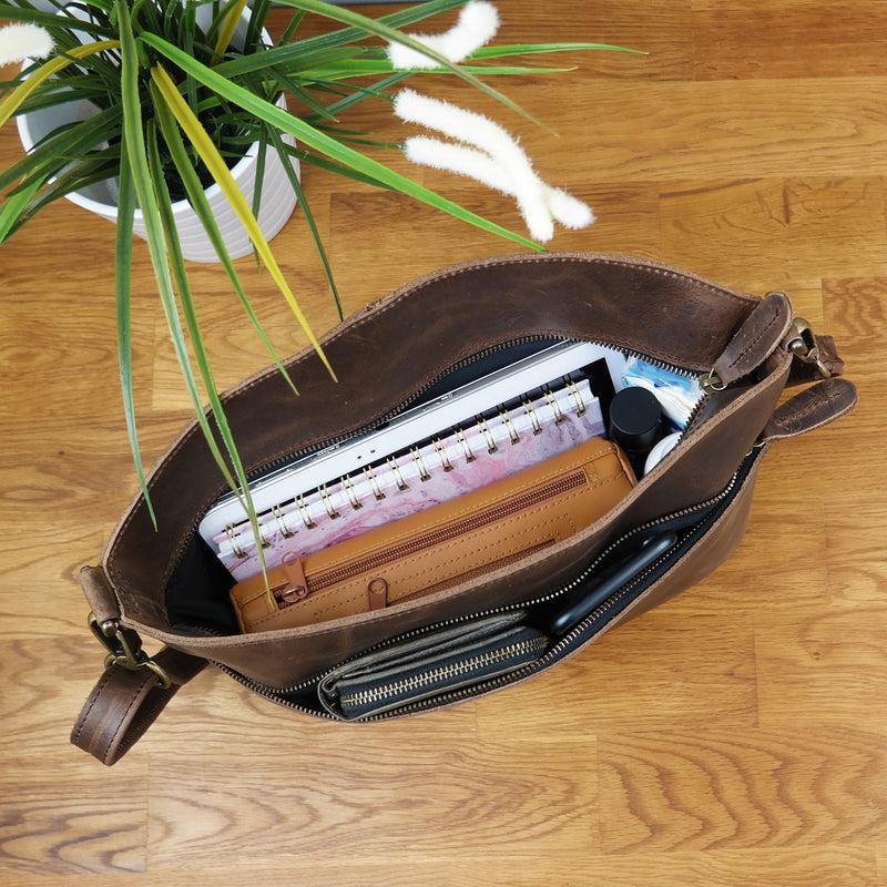 Leconi Umhängetasche Schultertasche Freizeittasche Leder schlamm LE3050 Begrenzt auf 3 Tage