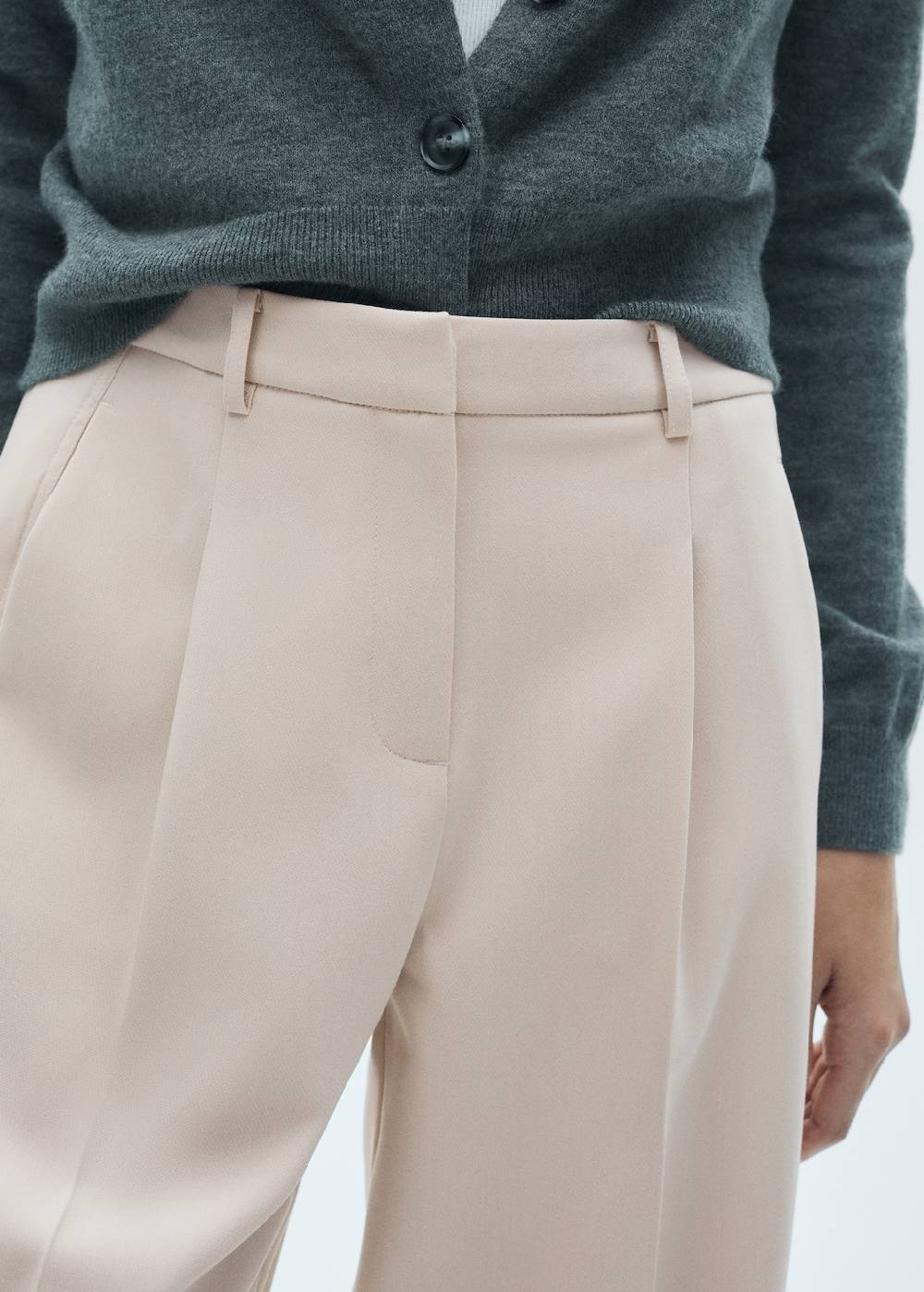 Mango Gerade Bundfaltenhose Wochenangebot