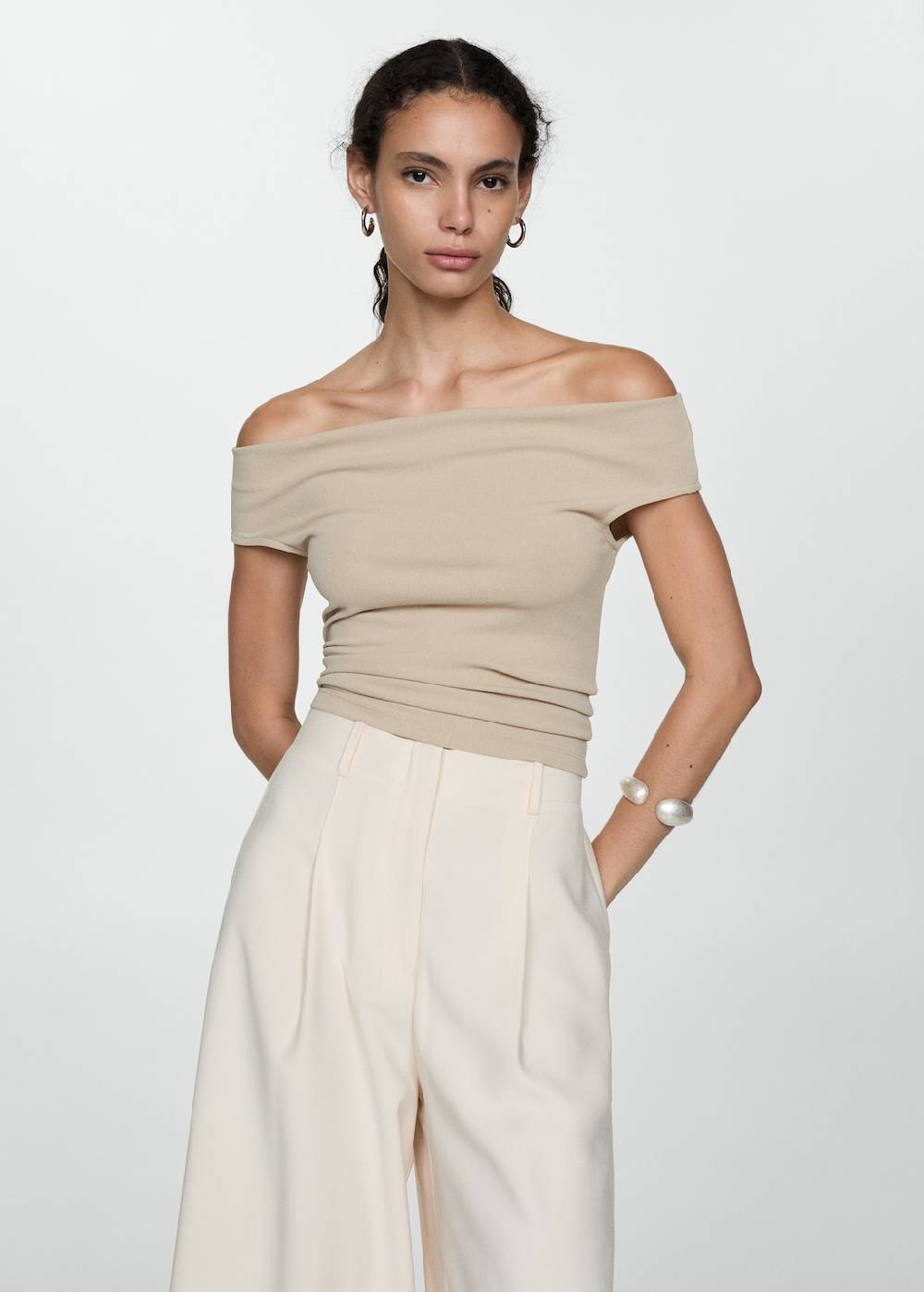 Mango Wideleg-Hose mit Stretchbund Fabrikpreis
