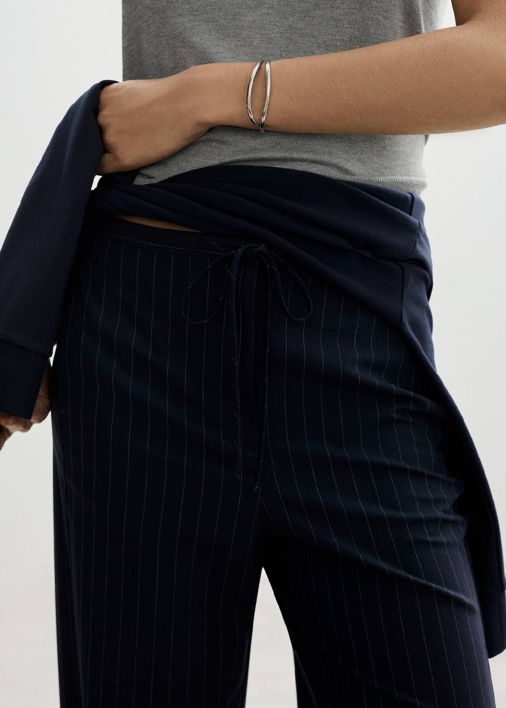 Mango Gerade Nadelstreifenhose Preisnachlass
