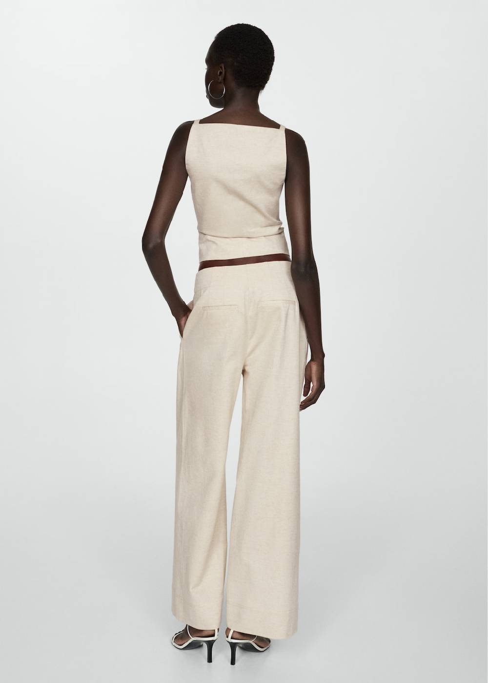 Mango Wideleg-Bundfaltenhose Cyber Monday