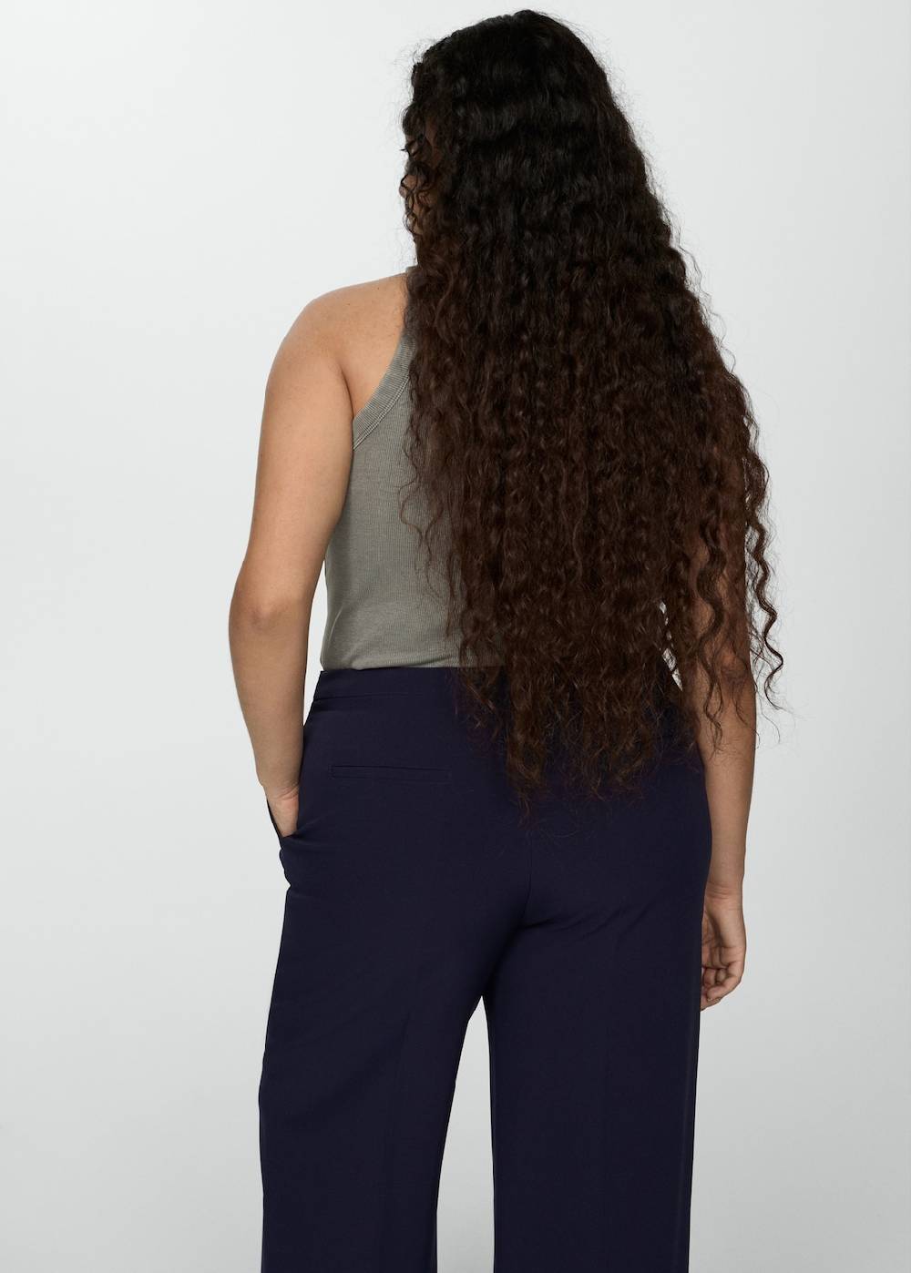 Mango Gerade Hose mit Knöpfen Top Angebot