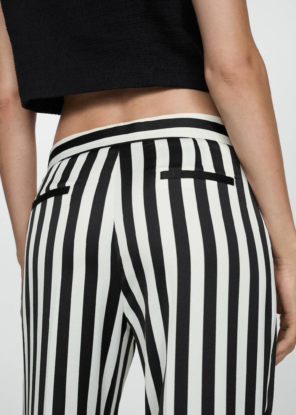 Mango Gerade geschnittene Streifenhose Neueste Mode