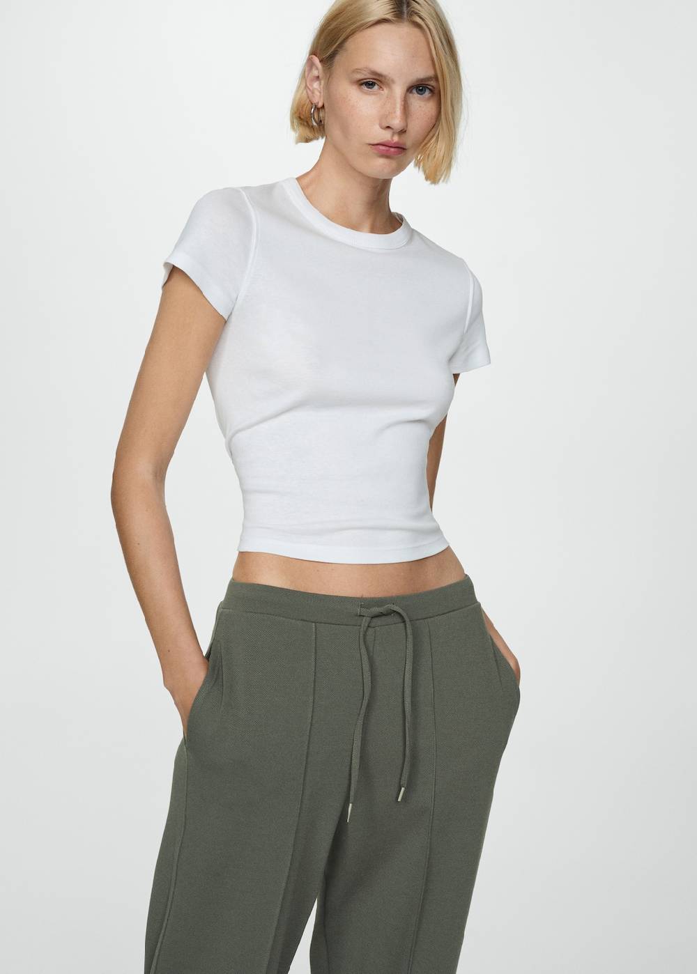 Mango Jogger Pants mit Nähten Bestseller