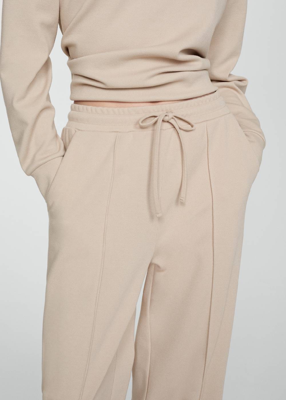 Mango Gerade Hose mit Nähten Neueste Stile