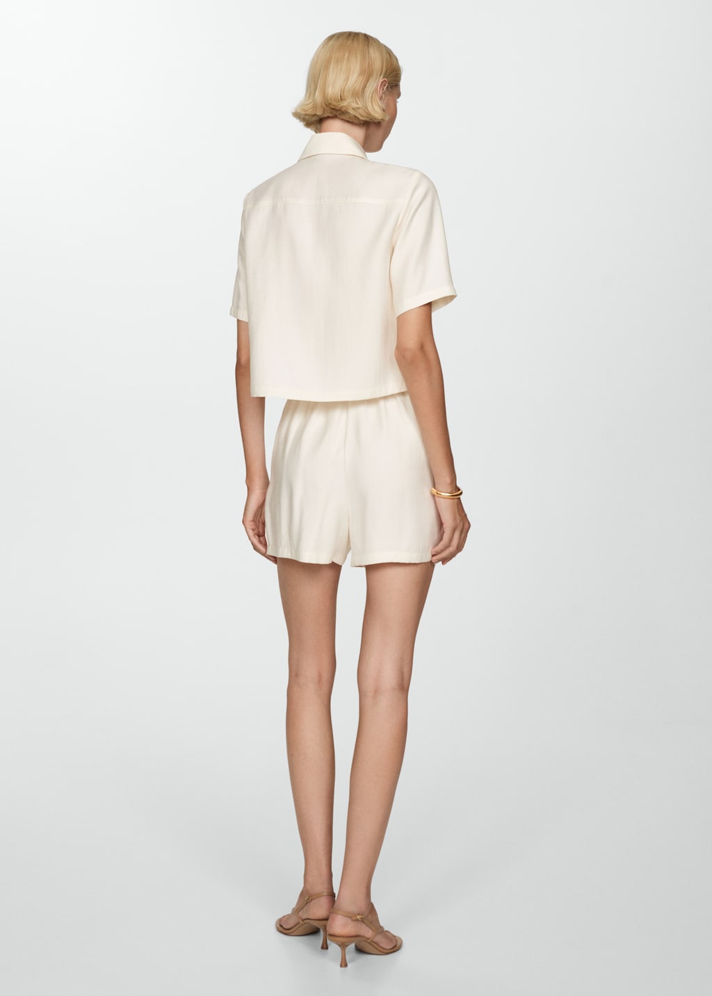 Mango Shorts mit Schmuckknopf Bis zu 50% Rabatt