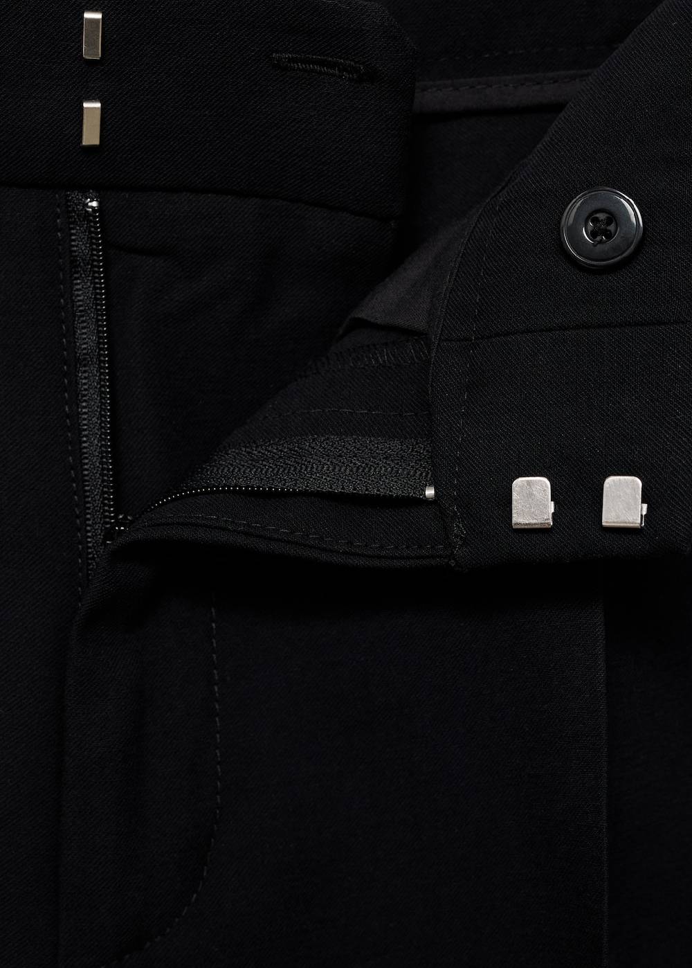 Mango Gerade Bundfaltenhose 50% Rabatt mit kostenlosem Versand