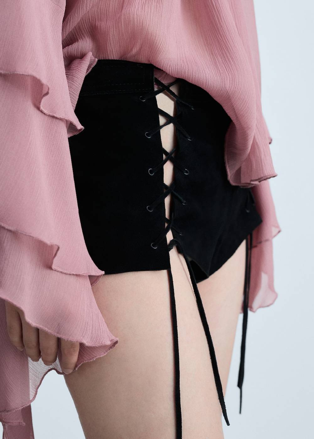 Mango Shorts mit Schlitz und Schleifen Muttertagsangebot
