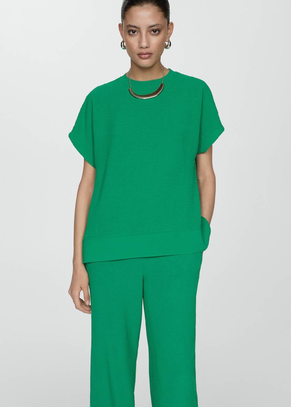 Mango Fließende Wideleg-Hose Cyber Monday