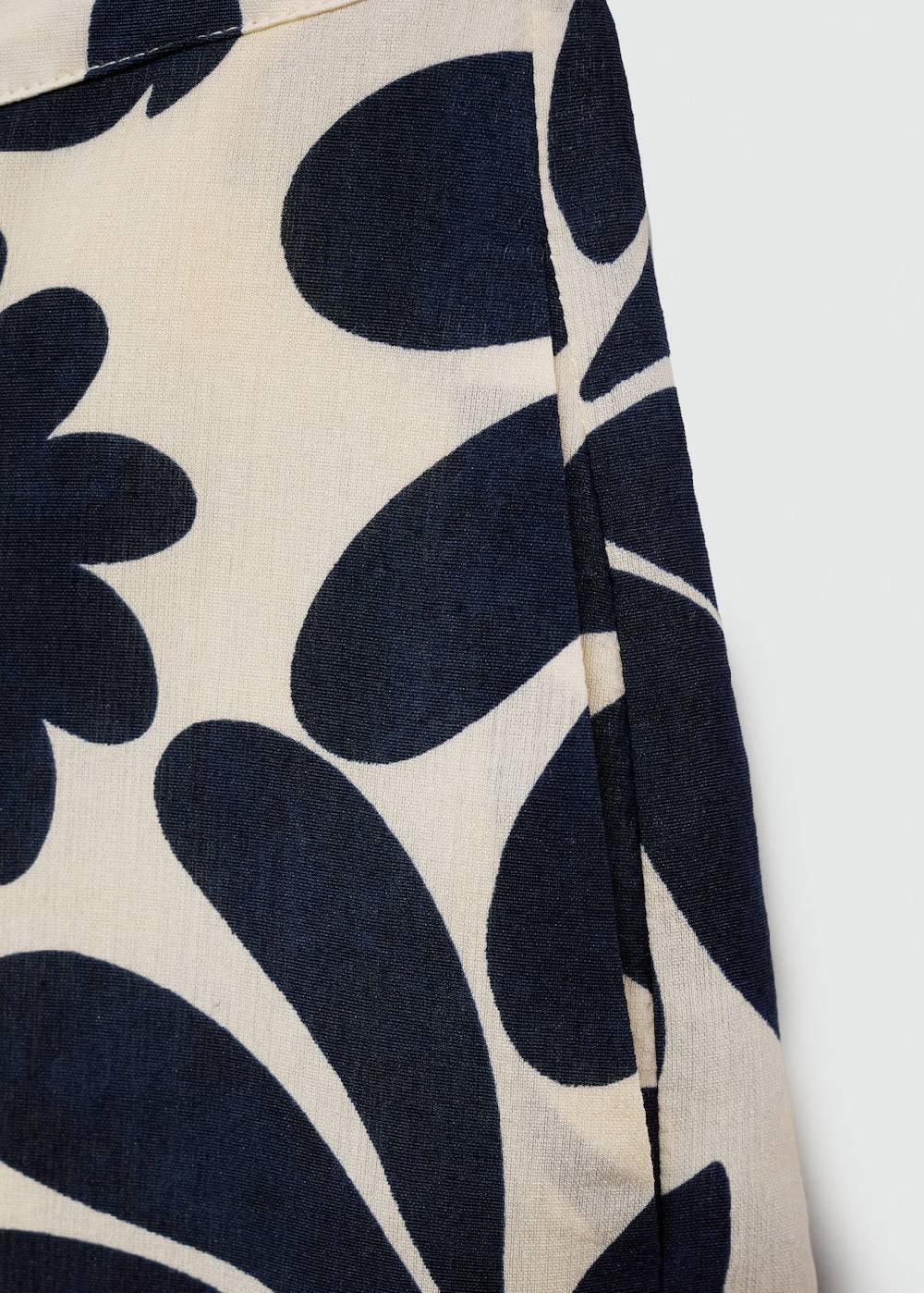 Mango Fließende Hose mit Blumendruck Letzte 3 Tage