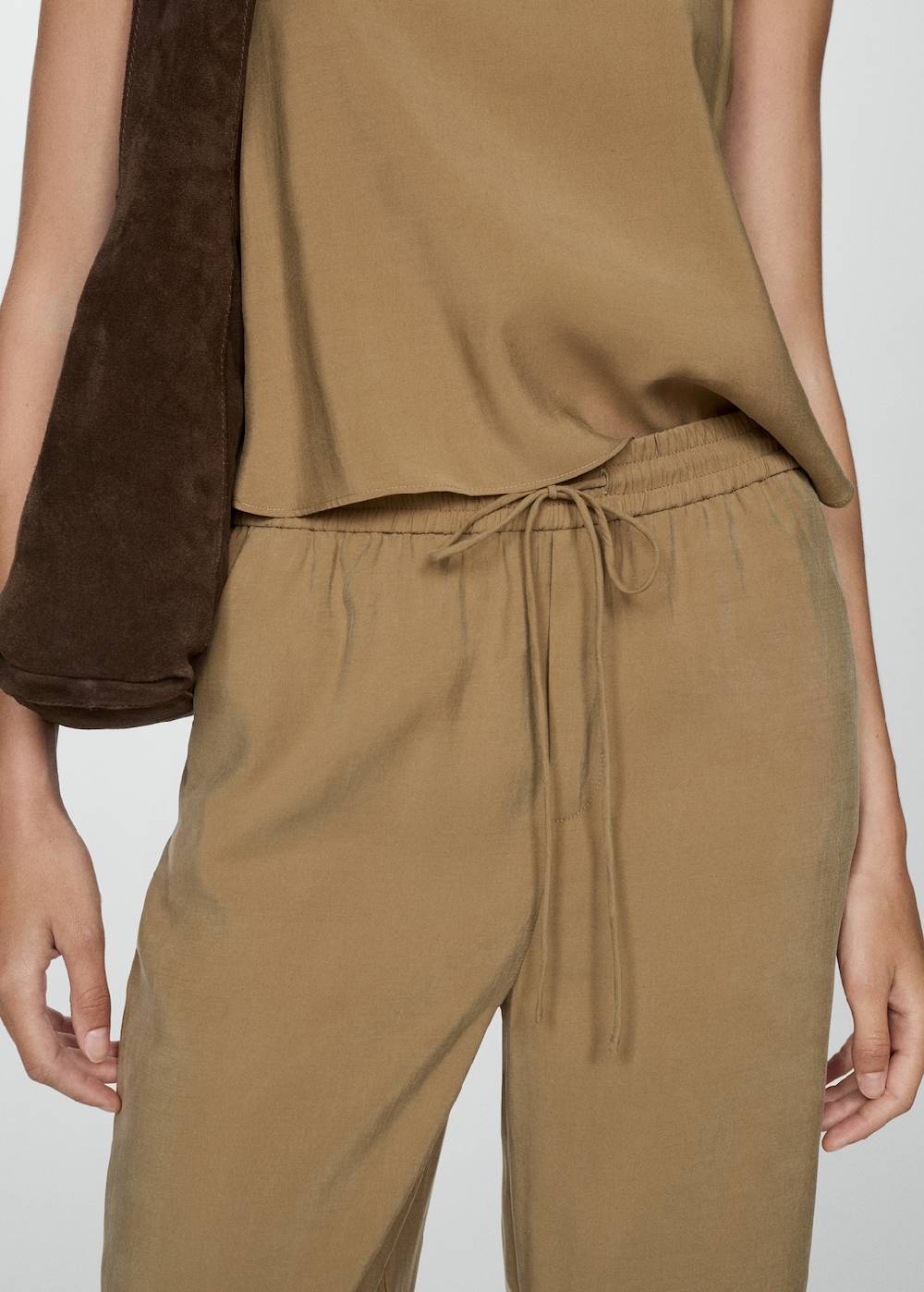 Mango Gerade Hose aus Modal Preisnachlass