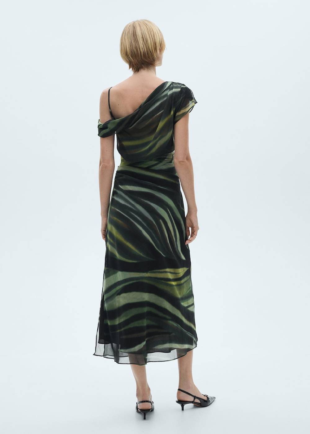 Mango Gemustertes Kleid mit drapierten Details Wochenangebot