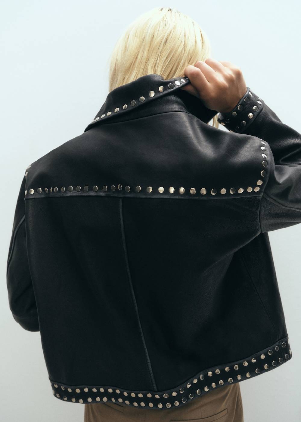 Mango Lederjacke mit Nieten Letzte 3 Tage