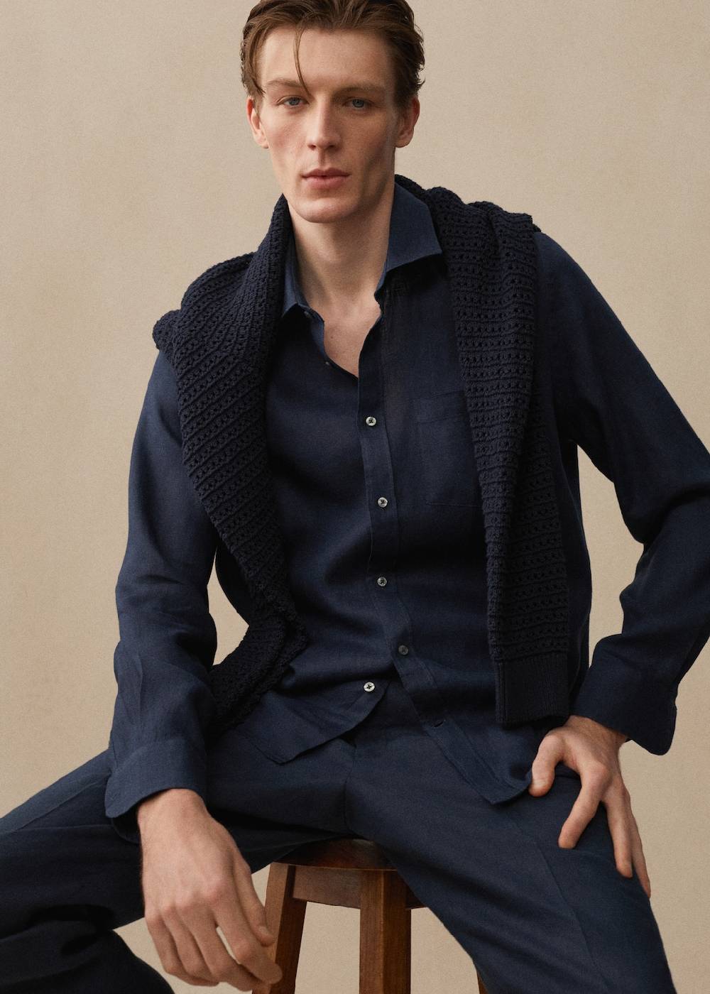 Mango Classic-Fit-Hemd aus 100 % Leinen Kauf eins, bekomm eins gratis