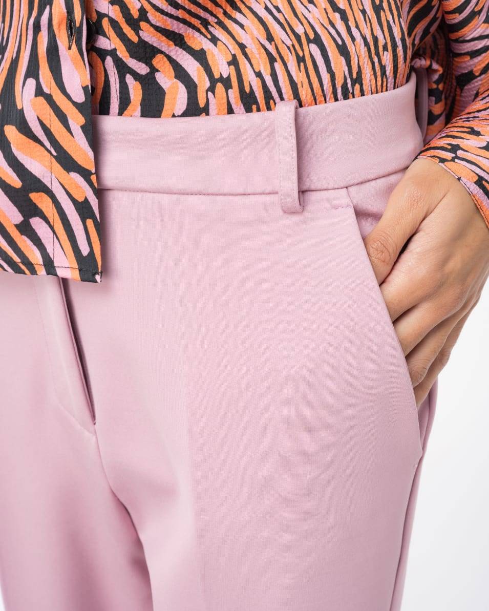 Pinko Cigarette-Fit-Hose im Roma Ripp Discount Store für neue Produkte