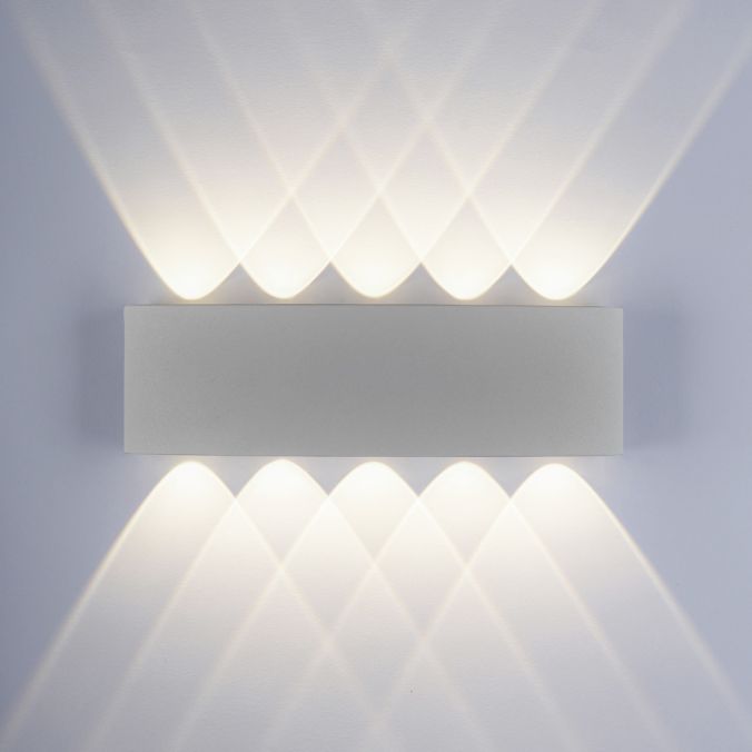 Paul Neuhaus LED-Wandleuchte, silberfarben, ovale Form, warmweiße Lichtfarbe, modern Saisonschlussverkauf