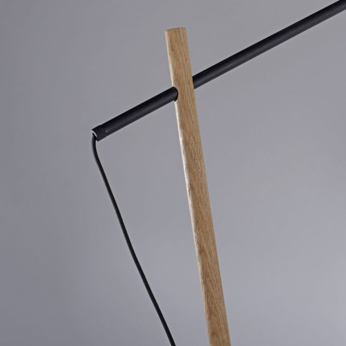 Paul Neuhaus LED Stehleuchte schwarz mit Holzoptik Schnurschalter zeitloses Design Exklusivangebot