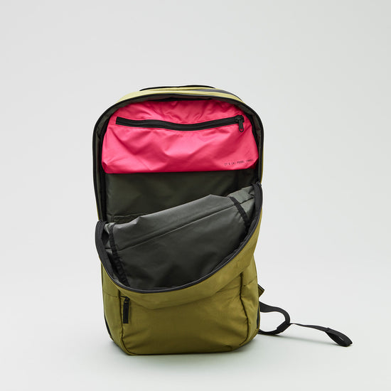Pssbl The Day Pack Flash Sale