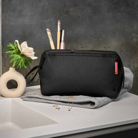 Reisenthel travelcosmetic black (Kulturbeutel,schwarz) 2025