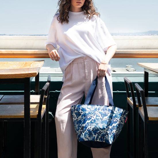 Reisenthel shopper M flora blue (Handtasche,blau) Clearance-Verkauf