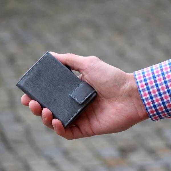 SecWal Kartenetui mit Münzfach Reißverschluss Geldbörse aus Leder im Angebot